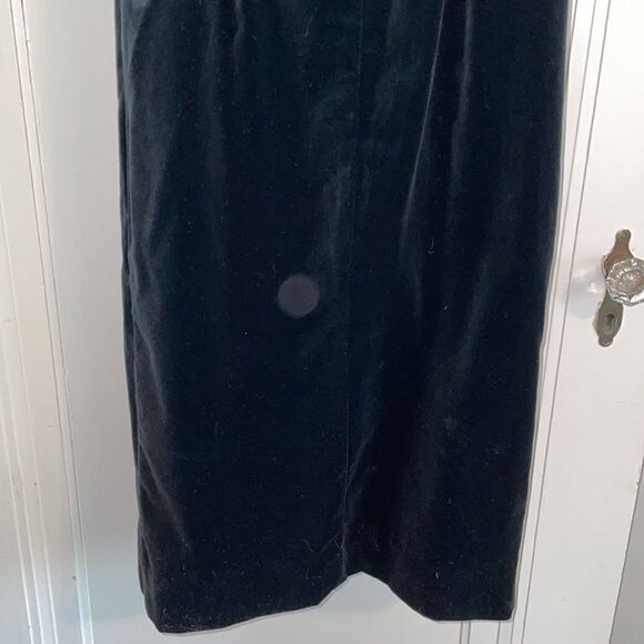 NWT Vtg 80s Maggie Breen black velvet fitted midi dress that buttons up front - Picture 11 of 12